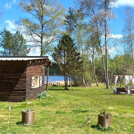 Ma Cabane Au Bord Du Lac Neuvic  Exterior photo